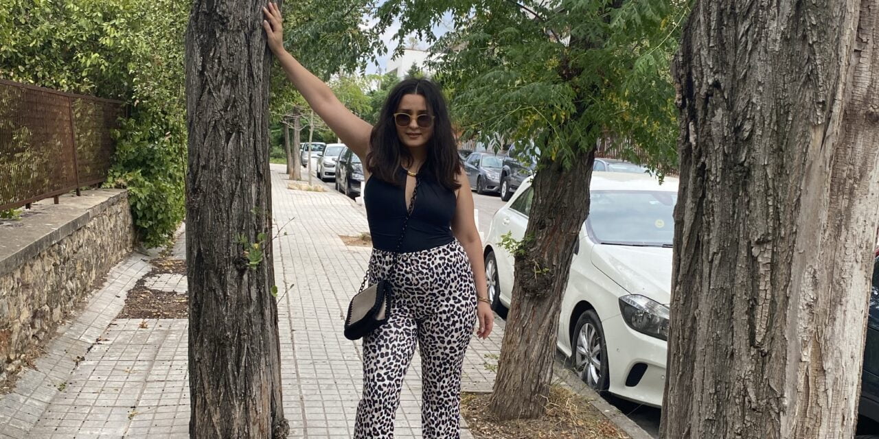 Flared Pants και Σανδάλια: Ο συνδυασμός του καλοκαιριού