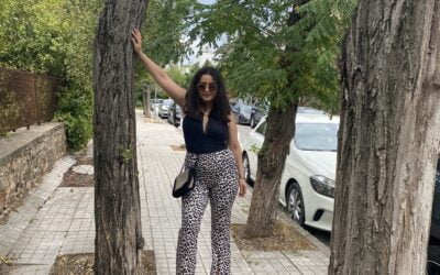 Flared Pants και Σανδάλια: Ο συνδυασμός του καλοκαιριού