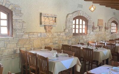 Παιανία: Η ταβέρνα Φωλιά του Κρόκου