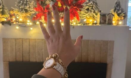 Κόκκινο με Glitter: Το Χριστουγεννιάτικο Μανικιούρ!