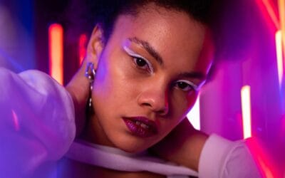 FASHION MEDIA BRAND 13 Η θηλυκή πλευρά του μωβ