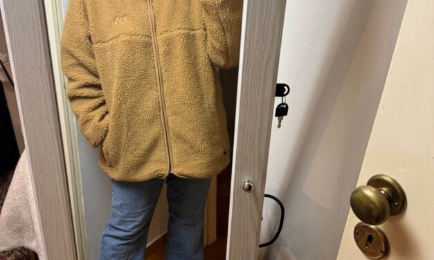 Polar Fleece: Το caffe latte must- have πανωφόρι του χειμώνα