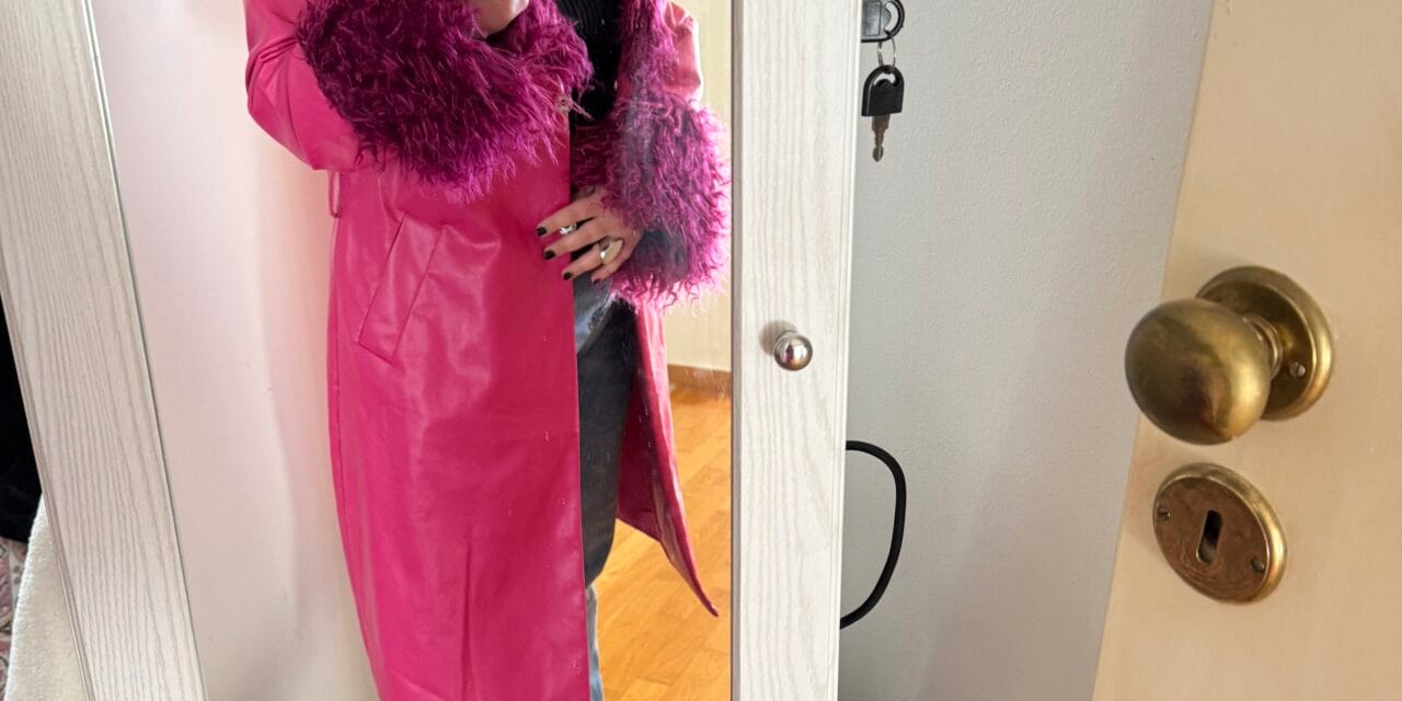 Afghan Coat και Belted Bag: Τα 2 trends που θα μεταμορφώσουν τα σύνολά σας!