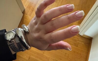 French Manicure: Το επιλέγουν οι πιο chic γυναίκες ανεξάρτητα από τα trends