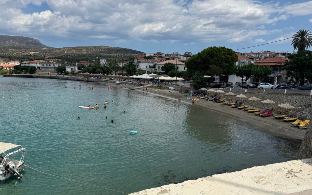 🇬🇷 Eλιά Λακωνίας: Εκεί όπου το Απέραντο Γαλάζιο δεν είναι απλώς εικόνα, είναι αίσθηση