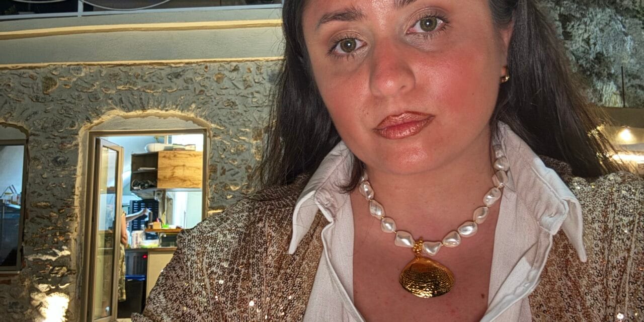 The Golden Shell: Όταν το κοχύλι γίνεται fashion mantra του καλοκαιριού