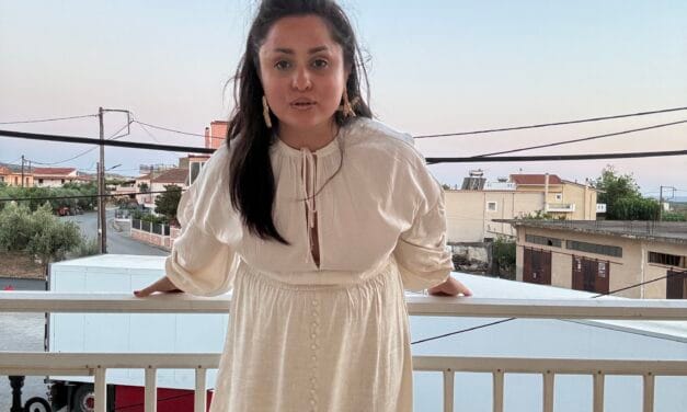 Matching Set με αύρα θεάς: Όταν το easy chic γίνεται υπόθεση statement