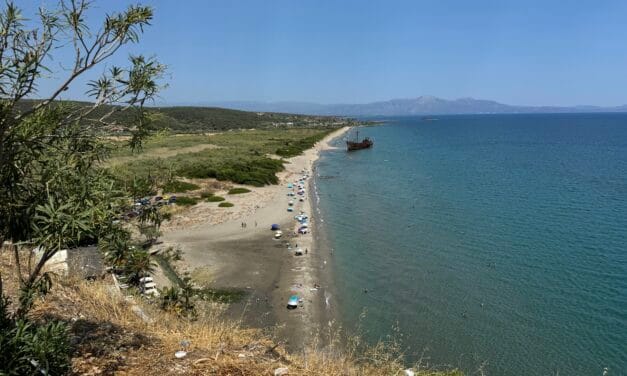 Γύθειο Λακωνίας: Παραλίες, Ναυάγιο και η καλοκαιρινή απόδραση που δεν ξεχνιέται 🌊