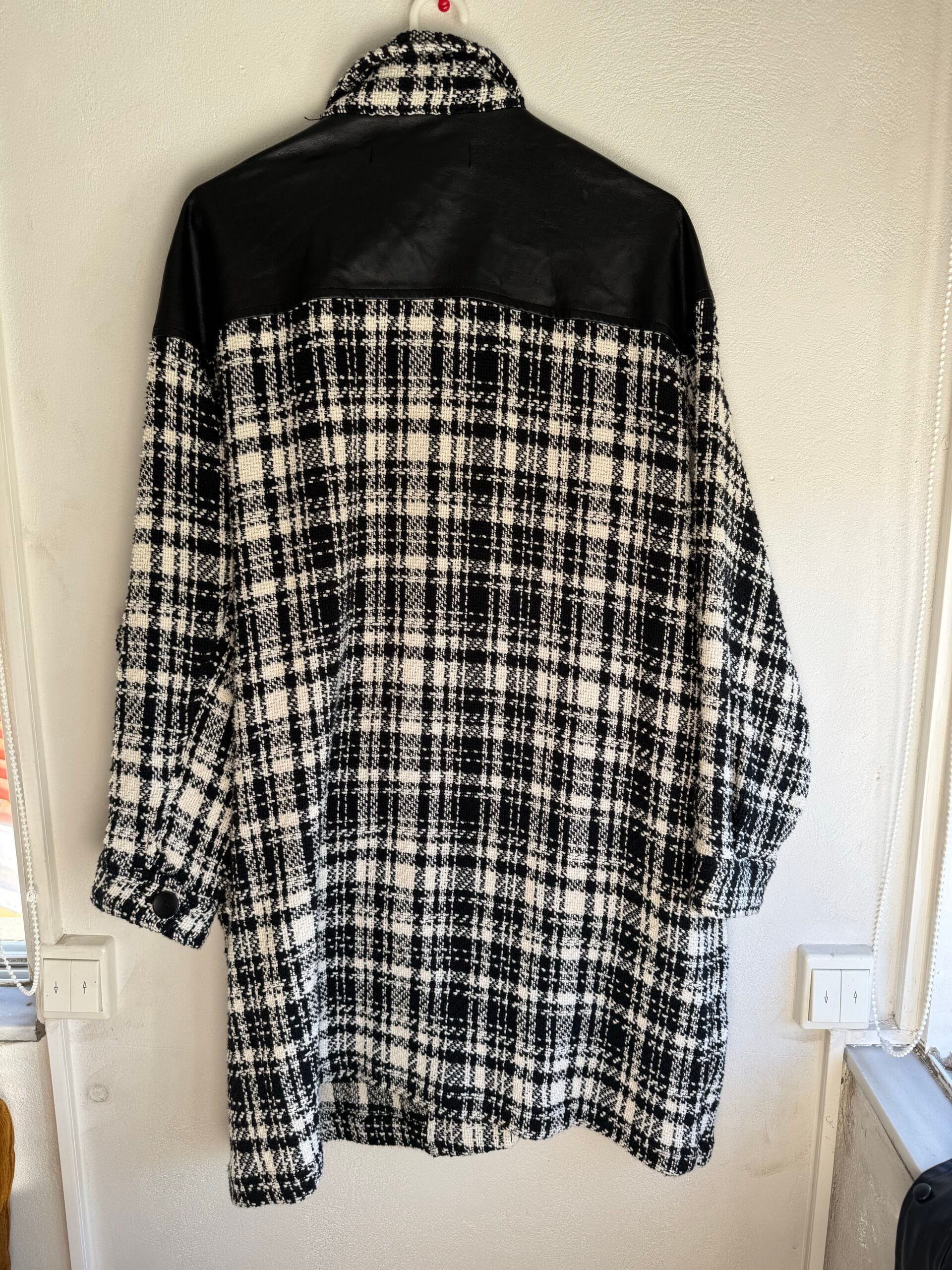 Zara Black & White Tweed Shacket with Faux-Leather Details 2 Zara Black & White Tweed Shacket with Faux-Leather Details - Image 2