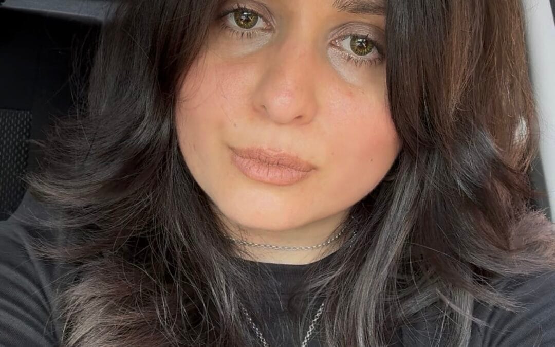 🦋 Feather Butterfly Haircut: Το νέο statement look του φθινοπώρου