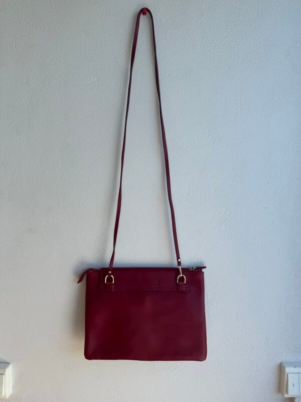 Loristella δερμάτινη τσάντα ώμου / crossbody