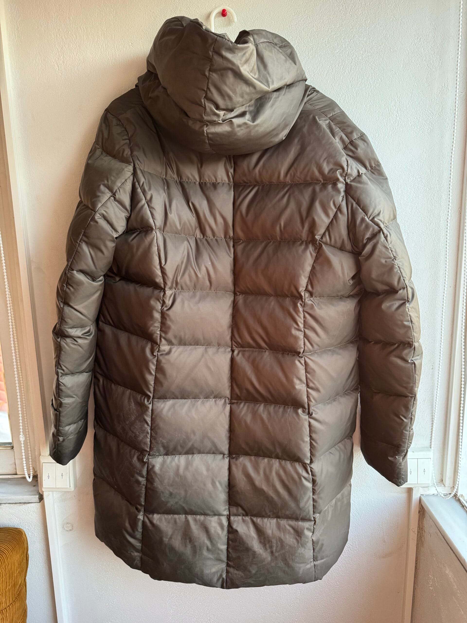 Gerard Darel Puffer Coat με Κουκούλα – Minimal French Winter Chic (Size 42) 3 Gerard Darel Puffer Coat με Κουκούλα – Minimal French Winter Chic (Size 42) - Image 3