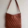 Δερμάτινη τσάντα ώμου Montana σε καφέ cognac με quilted λεπτομέρειες