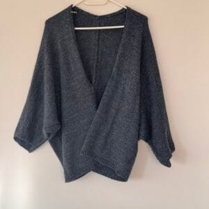 Italian Knit Poncho σε Γκρι–Μπλε Mélange (One Size)