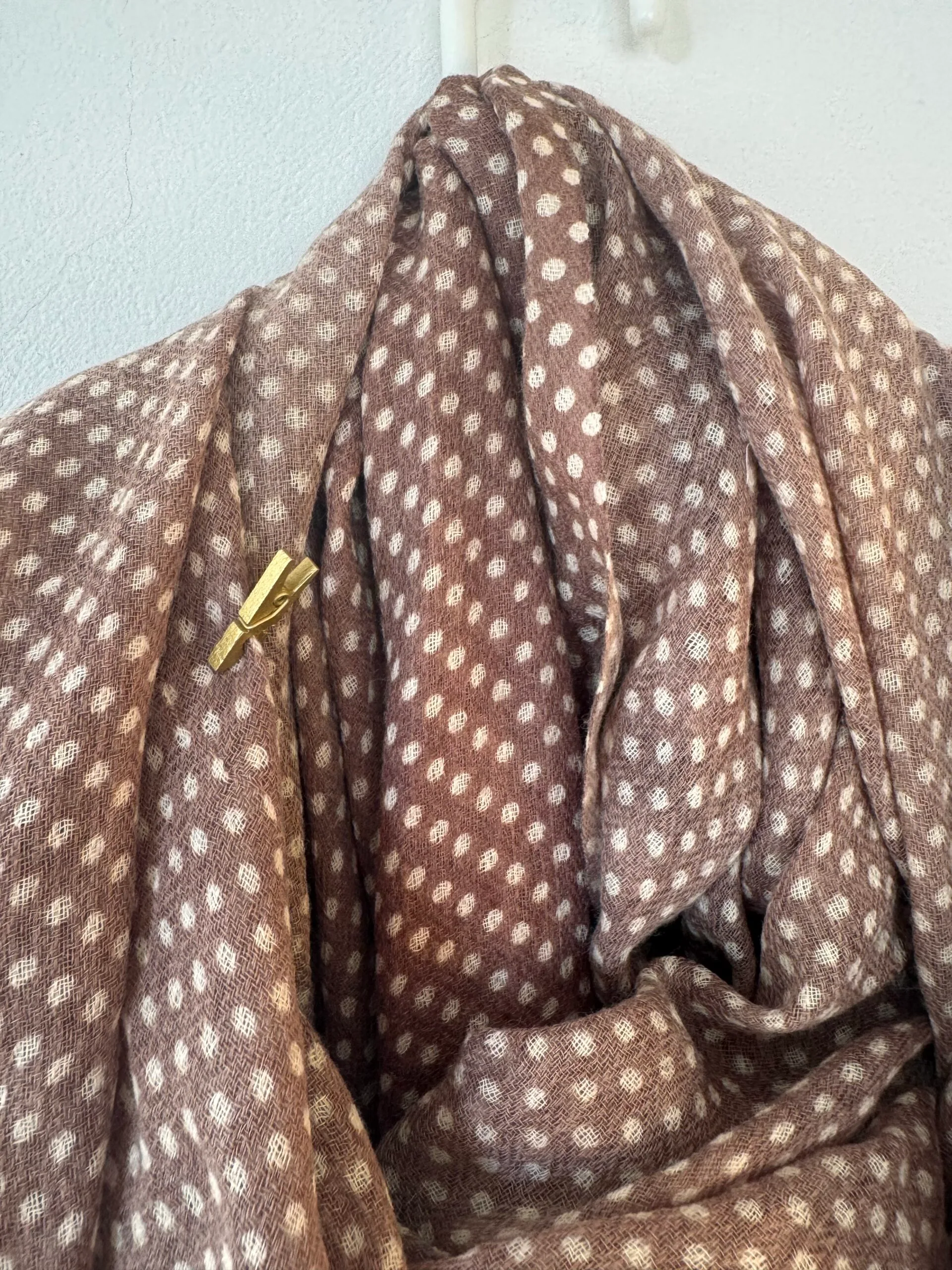 🧣 Camel Wool Scarf με Πουά — 100% Laine/Wool - Image 2