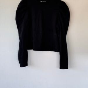 🖤 ZARA Black Puff-Shoulder Top (Size S)