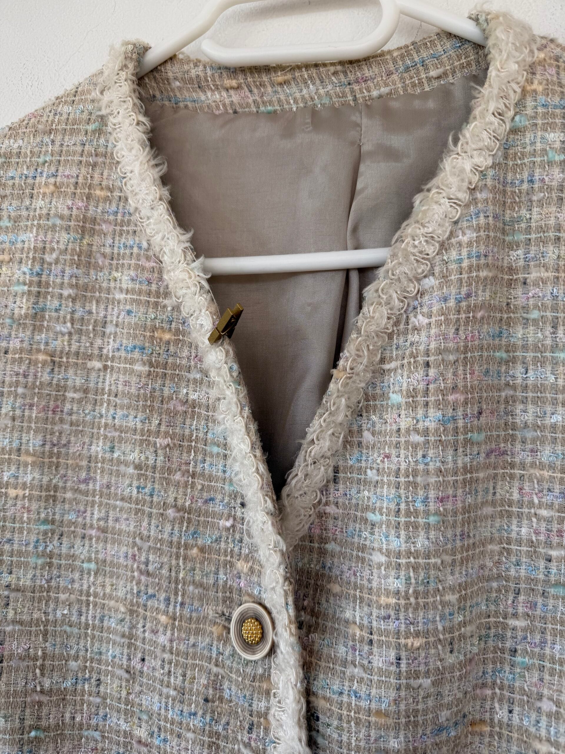 Tweed Jacket σε cream pastel ύφανση με χρυσά κουμπιά – S/M 3 Tweed Jacket σε cream pastel ύφανση με χρυσά κουμπιά – S/M - Image 3