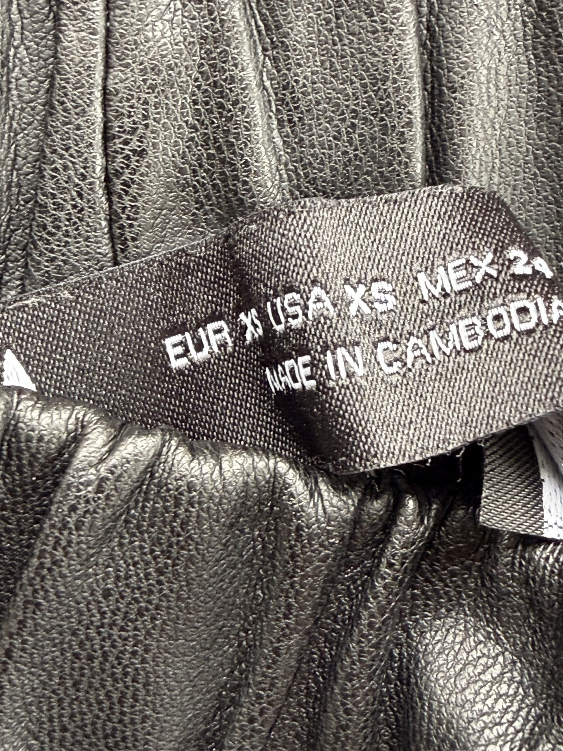 ZARA Μαύρο Crop Top με Puff Μανίκια – Size S 4 ZARA Μαύρο Crop Top με Puff Μανίκια – Size S - Image 4