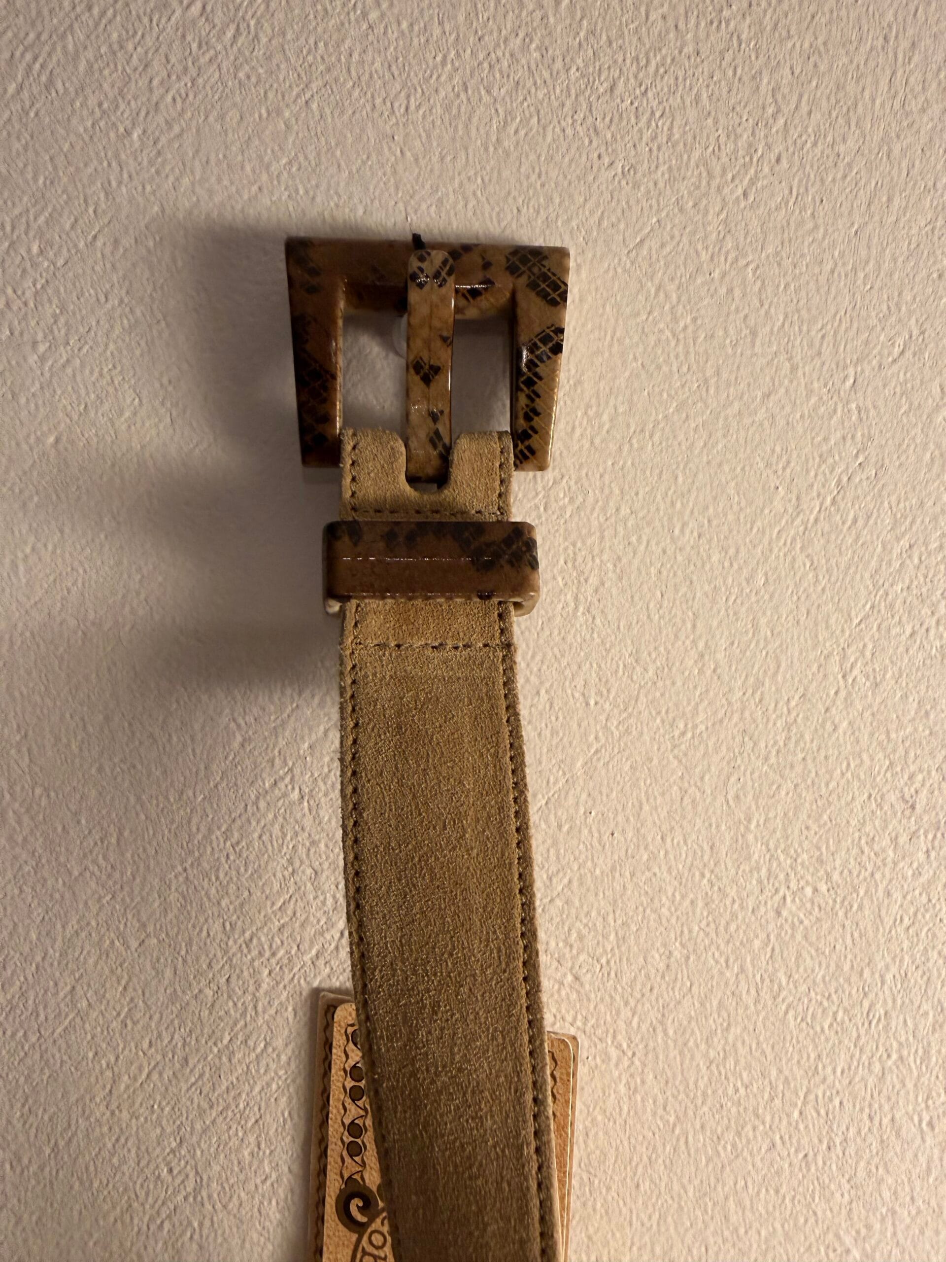 Roccobarocco suede ζώνη με tortoiseshell αγκράφα – Made in Italy 2 Roccobarocco suede ζώνη με tortoiseshell αγκράφα – Made in Italy - Image 2