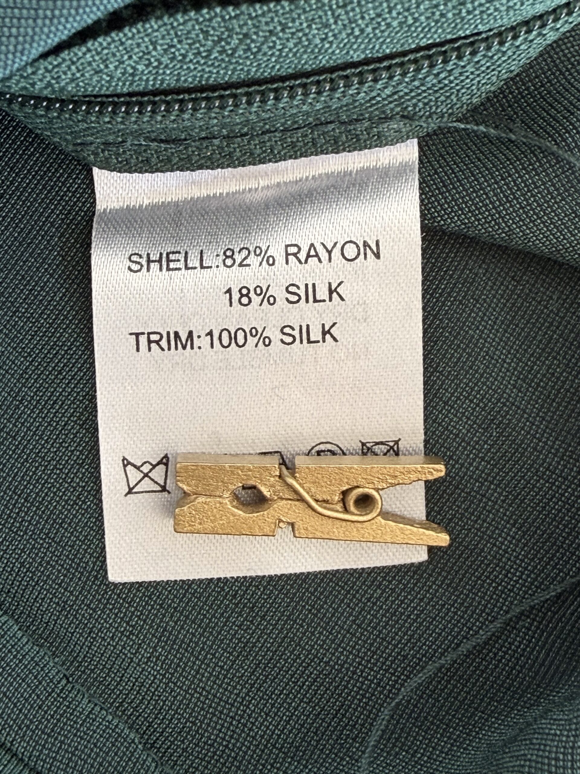 Βελούδινο Σμαραγδί Τοπ με Μεταξωτό Δέσιμο – Silk Blend – Εκτίμηση S/M 2 Βελούδινο Σμαραγδί Τοπ με Μεταξωτό Δέσιμο – Silk Blend – Εκτίμηση S/M - Image 2