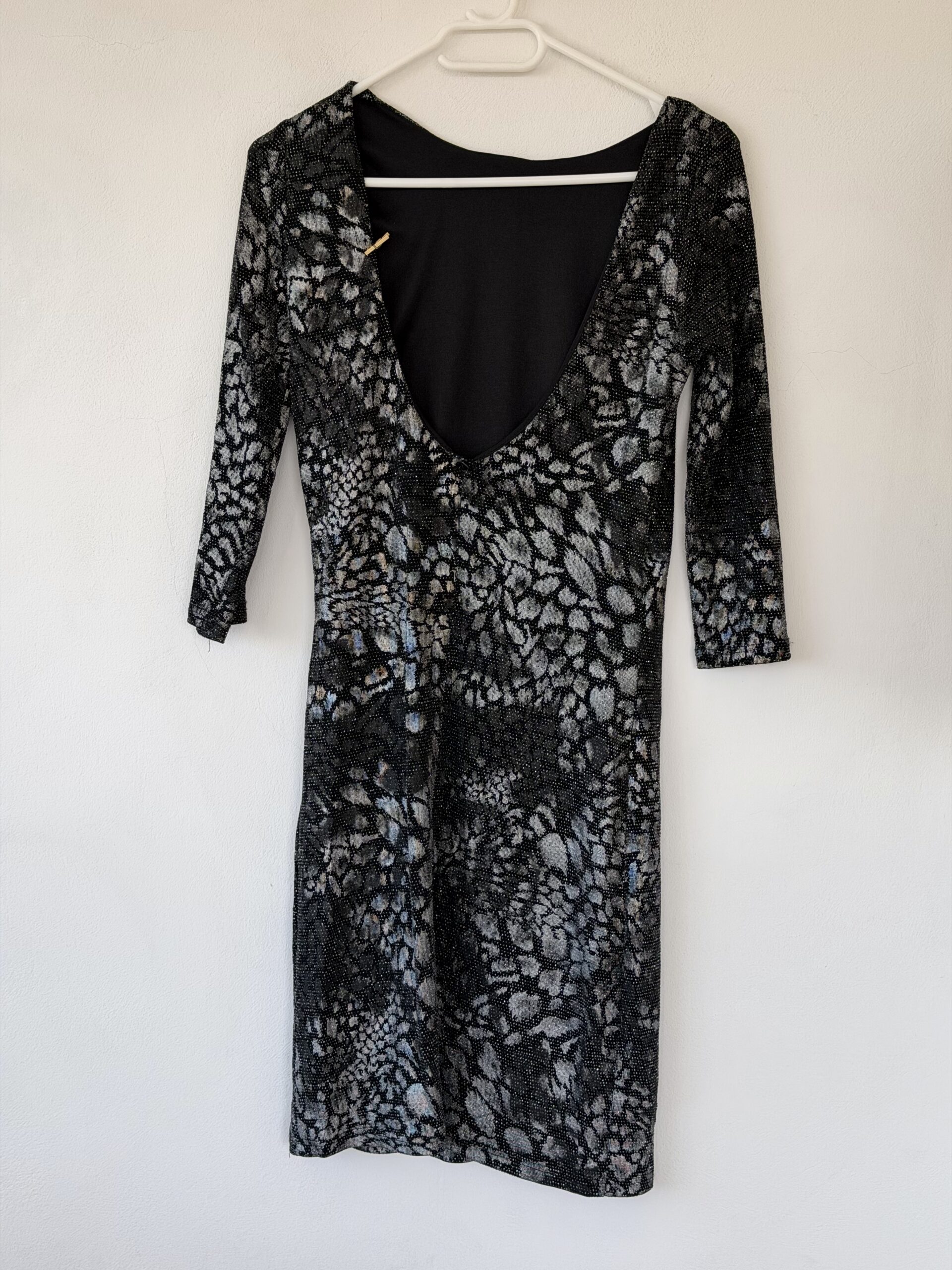 PARANOIA Bodycon Φόρεμα με Έξω Πλάτη – Μέγεθος S 2 PARANOIA Bodycon Φόρεμα με Έξω Πλάτη – Μέγεθος S - Image 2