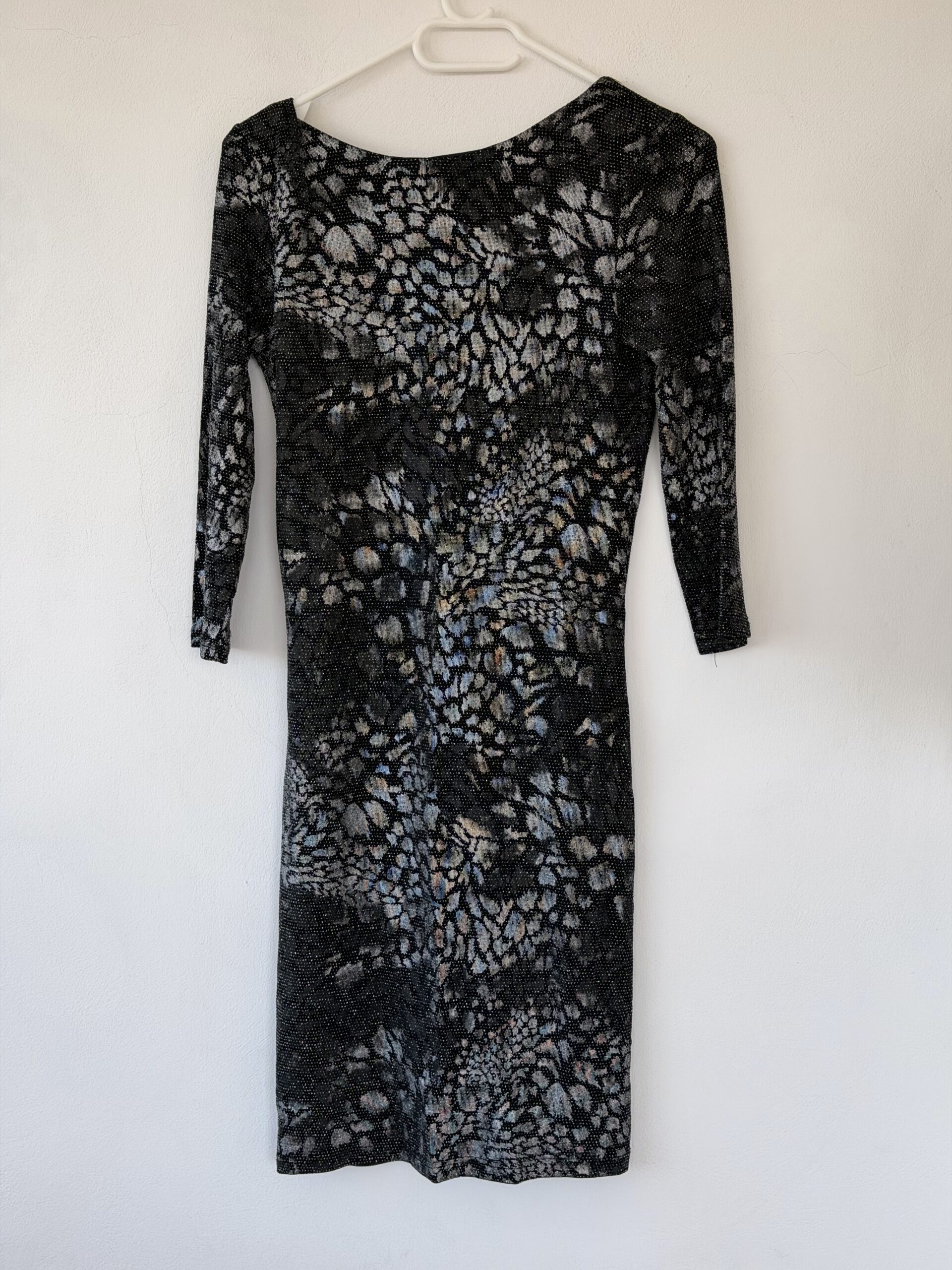 PARANOIA Bodycon Φόρεμα με Έξω Πλάτη – Μέγεθος S 1 PARANOIA Bodycon Φόρεμα με Έξω Πλάτη – Μέγεθος S