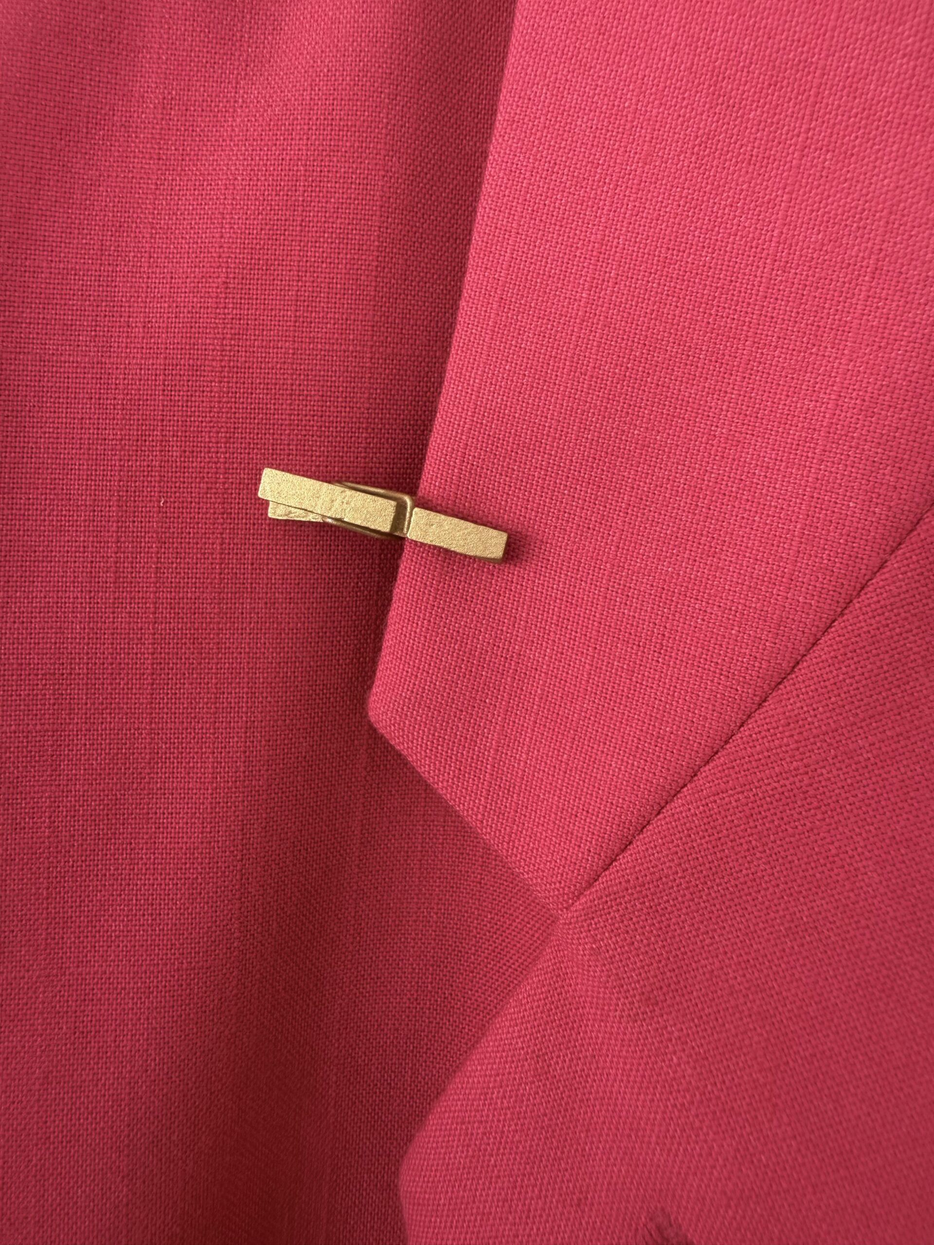Vintage GOLDIX Fuchsia Blazer – Made in Italy – 100% Viscose – EU 38 3 Vintage GOLDIX Fuchsia Blazer – Made in Italy – 100% Viscose – EU 38 - Image 3