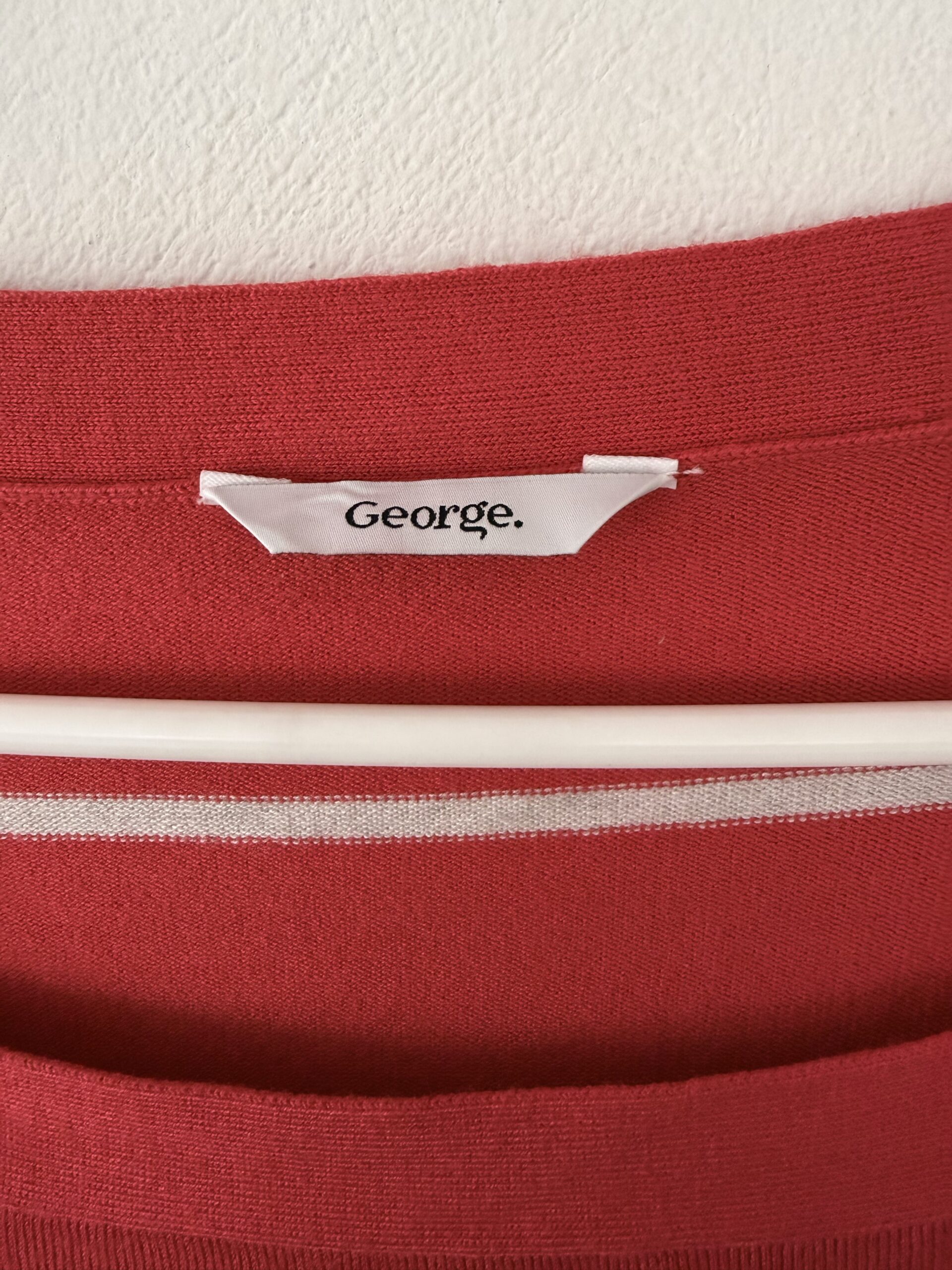 GEORGE Knit Top – EU 42 – Red Striped 5 GEORGE Knit Top – EU 42 – Red Striped - Image 5