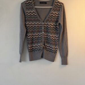 FASHION MEDIA BRAND 24 👉 JUST WOMAN Knit Cardigan – Grey Chevron – S/M