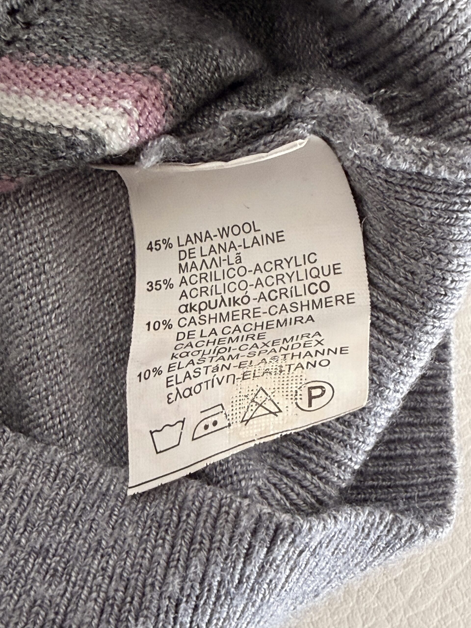 👉 JUST WOMAN Knit Cardigan – Grey Chevron – S/M 5 👉 JUST WOMAN Knit Cardigan – Grey Chevron – S/M - Image 5