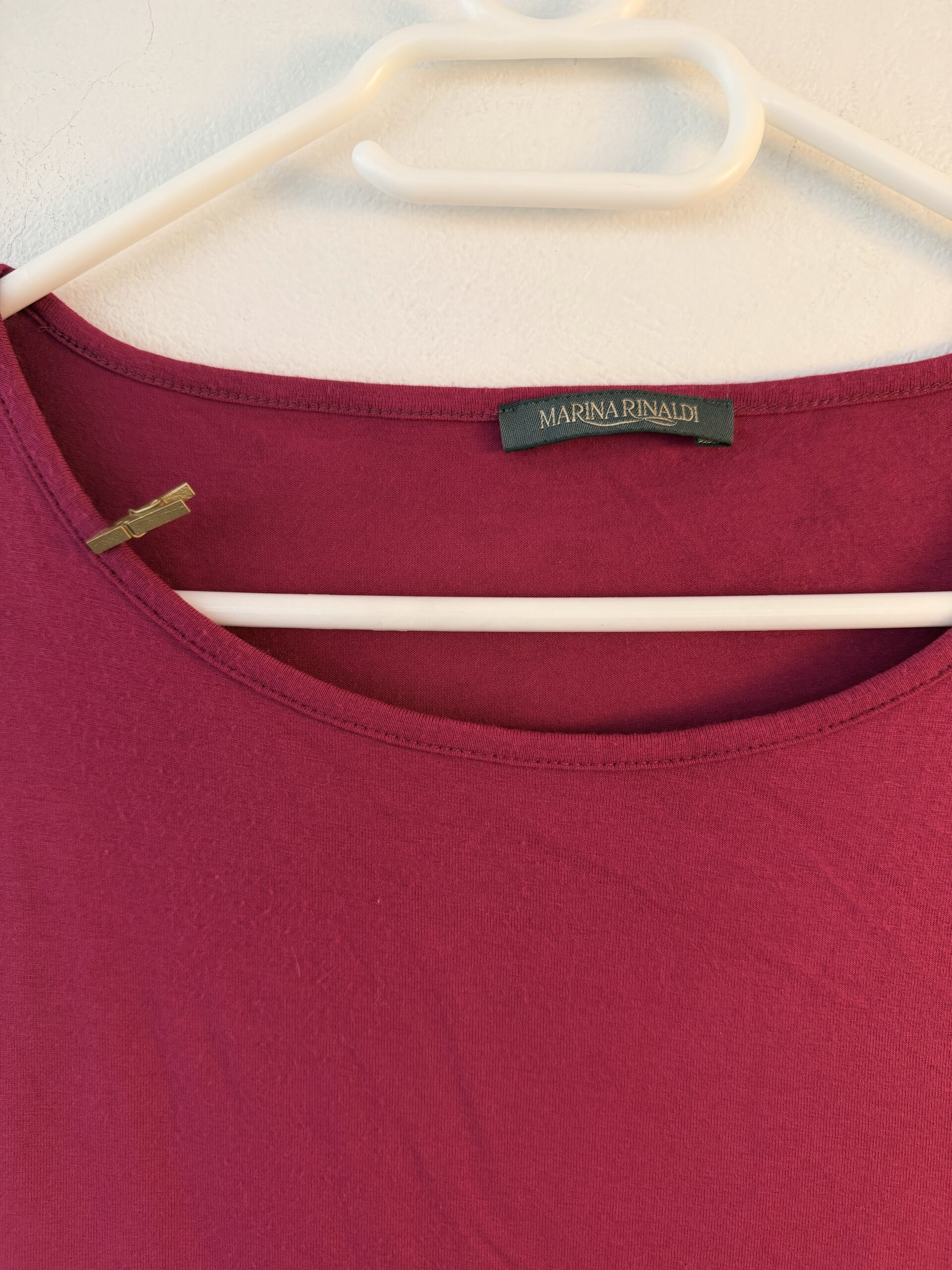 👉 MARINA RINALDI Burgundy Sleeveless Top – Estimated L/XL 2 👉 MARINA RINALDI Burgundy Sleeveless Top – Estimated L/XL - Image 2