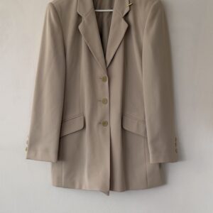 Minimal Tailored Blazer σε Warm Beige (Classic Fit)